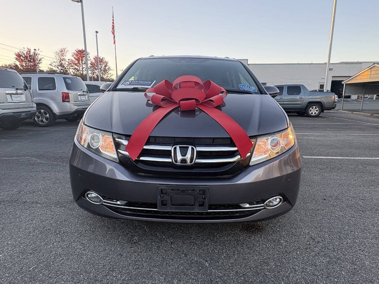 Used 2016 Honda Odyssey Touring Elite image 10