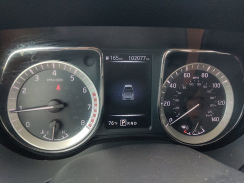 Used 2018 Nissan Titan SV RWD image 23