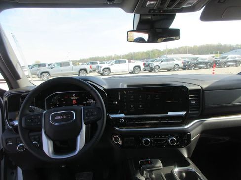 New 2026 GMC Sierra 1500 Elevation w/ Elevation Premium Package image 17