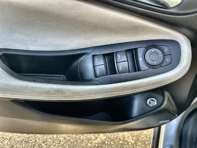 Used 2024 Buick Encore GX Avenir w/ Avenir Convenience Package AWD/4WD image 21