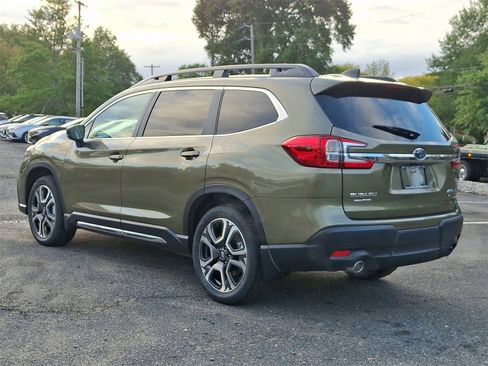 New 2025 Subaru Ascent Limited image 3