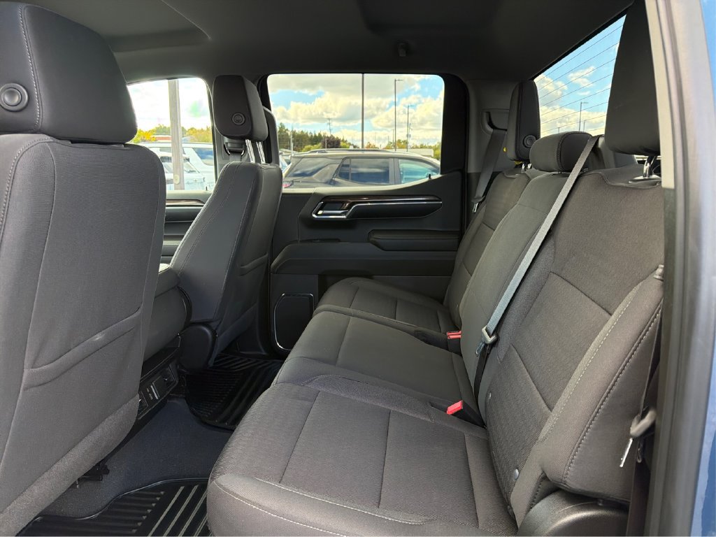 Used 2024 Chevrolet Silverado 1500 LT AWD/4WD image 20