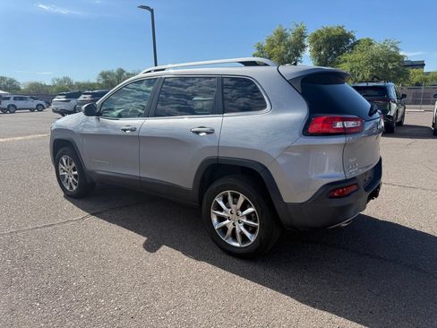 Used 2014 Jeep Cherokee Limited w/ Trailer Tow Group AWD/4WD image 7