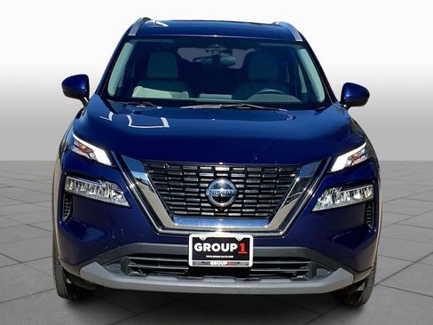 Used 2021 Nissan Rogue SV w/ Premium Package image 3