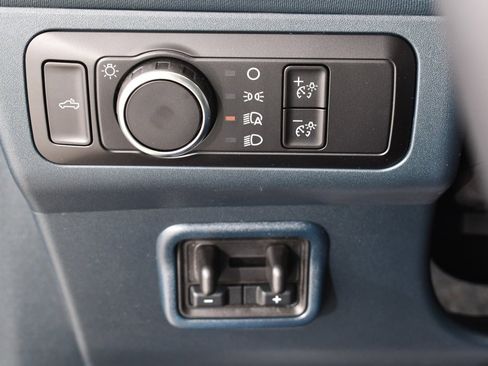 New 2025 Ford Maverick XLT w/ XLT Luxury Package image 30