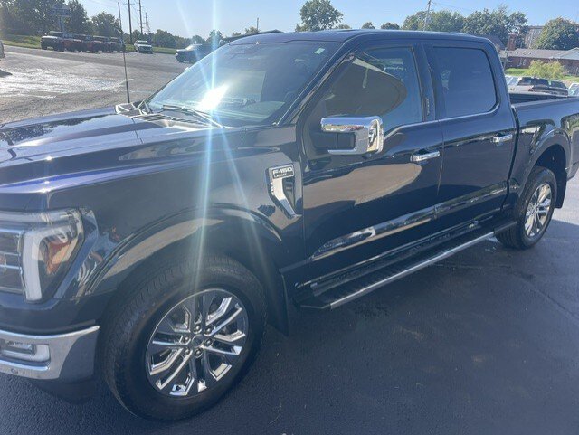 Used 2024 Ford F150 Lariat w/ Bed Utility Package AWD/4WD image 3