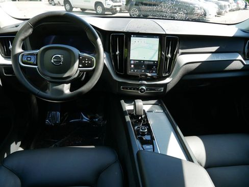 Certified 2025 Volvo XC60 B5 Plus AWD/4WD image 13