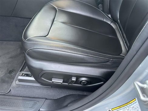 Used 2023 Jeep Grand Cherokee Limited image 19