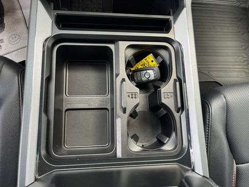 Used 2023 Ford F250 Lariat w/ Lariat Ultimate Package AWD/4WD image 13