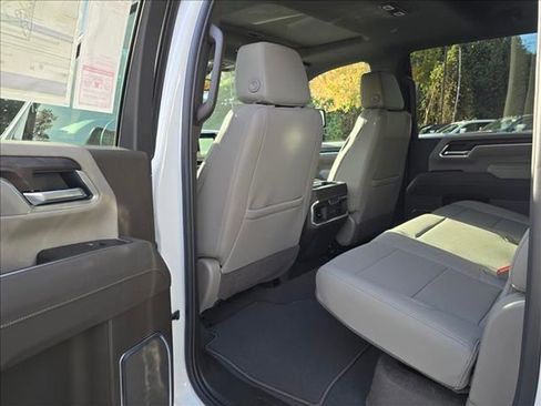 New 2026 GMC Sierra 2500 SLT w/ SLT Premium Package image 5