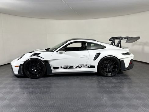 Certified 2025 Porsche 911 GT3 RS RWD image 2