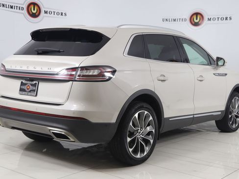 Used 2023 Lincoln Nautilus Reserve w/ Equipment Group 201A AWD/4WD image 3