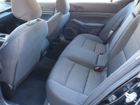 Used 2025 Nissan Altima 2.5 SV AWD/4WD image 5