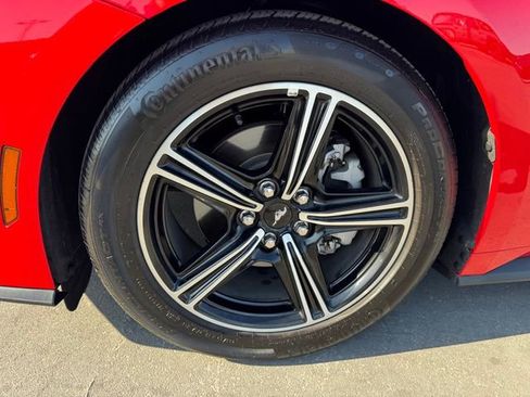 Used 2025 Ford Mustang Convertible RWD image 24