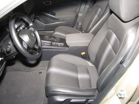 Certified 2025 Honda Civic Sport image 8