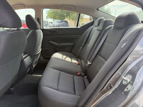 Used 2025 Nissan Altima 2.5 SV FWD image 27