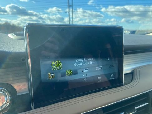 Used 2022 Lincoln Corsair AWD w/ Equipment Group 101A image 14