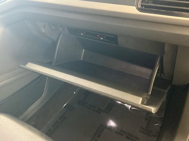 Used 2020 Volkswagen Atlas Cross Sport SEL R-Line w/ Cross Sport MDO Package AWD/4WD image 31