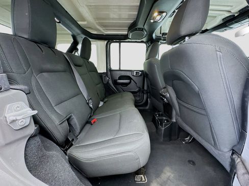 Used 2020 Jeep Wrangler Unlimited Sport S AWD/4WD image 17