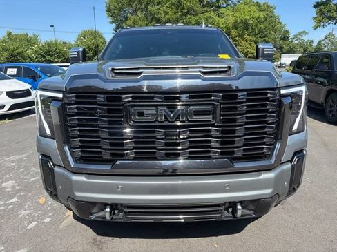 Used 2024 GMC Sierra 2500 Denali Ultimate w/ LPO, GMC Protection Package AWD/4WD image 8