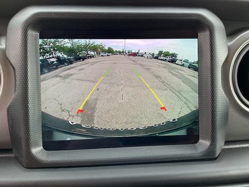 Certified 2023 Jeep Wrangler Unlimited Sport AWD/4WD image 21