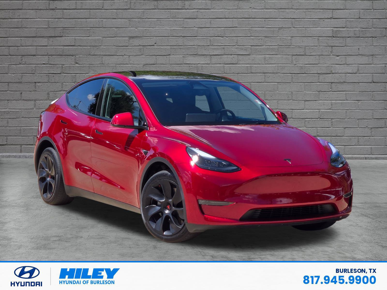 Used 2024 Tesla Model Y Long Range AWD/4WD image 2