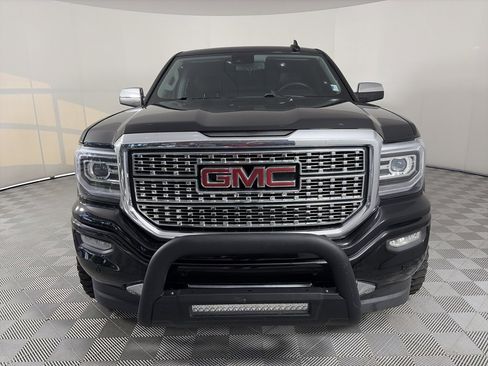 Used 2017 GMC Sierra 1500 Denali w/ Denali Ultimate Package image 2