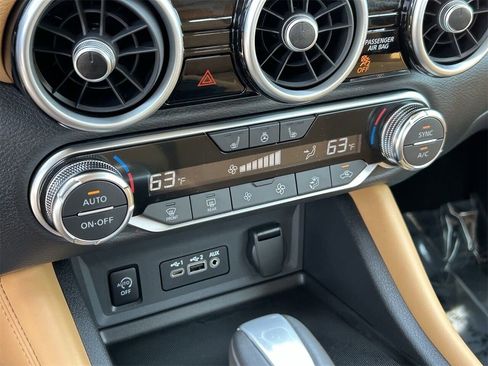 New 2025 Nissan Sentra SV w/ SV Premium Package image 27