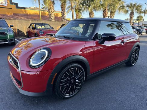 Used 2025 MINI Cooper S image 7
