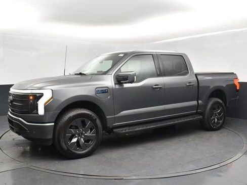 Used 2025 Ford F150 Lightning Lariat image 1