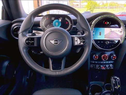 Used 2023 MINI Cooper S FWD image 6