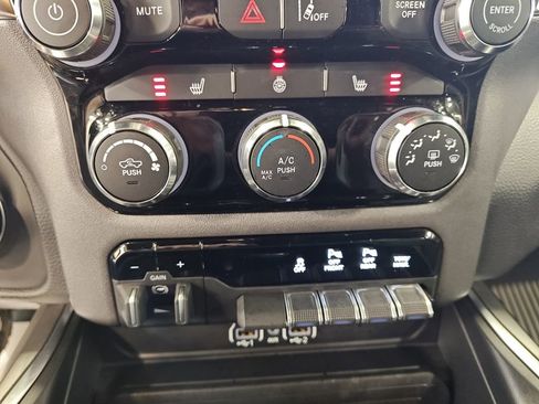 Used 2025 RAM 1500 Big Horn AWD/4WD image 23