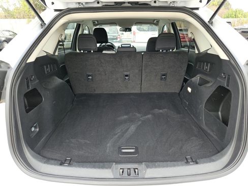 Certified 2024 Ford Edge SE w/ Black Appearance Package image 31