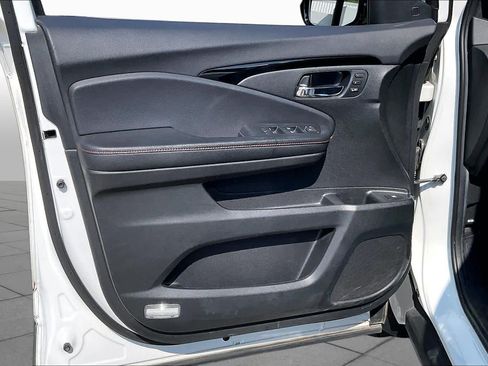 Used 2022 Honda Ridgeline Black Edition image 21