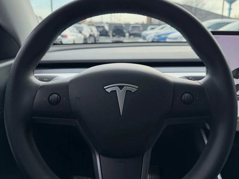 Used 2020 Tesla Model Y Long Range image 27