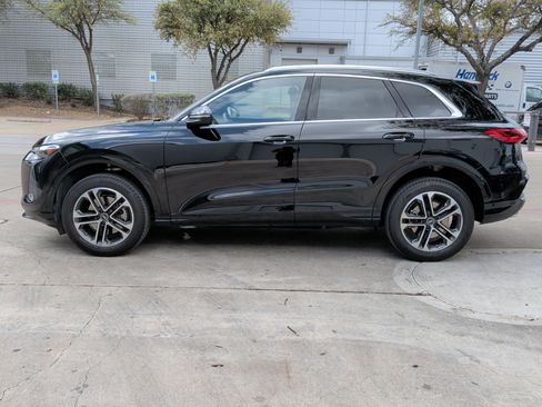 Used 2025 Audi Q5 Premium w/ Convenience Package AWD/4WD image 6