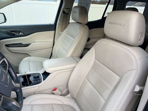 Used 2020 GMC Acadia Denali w/ LPO, Floor Liner Package image 37