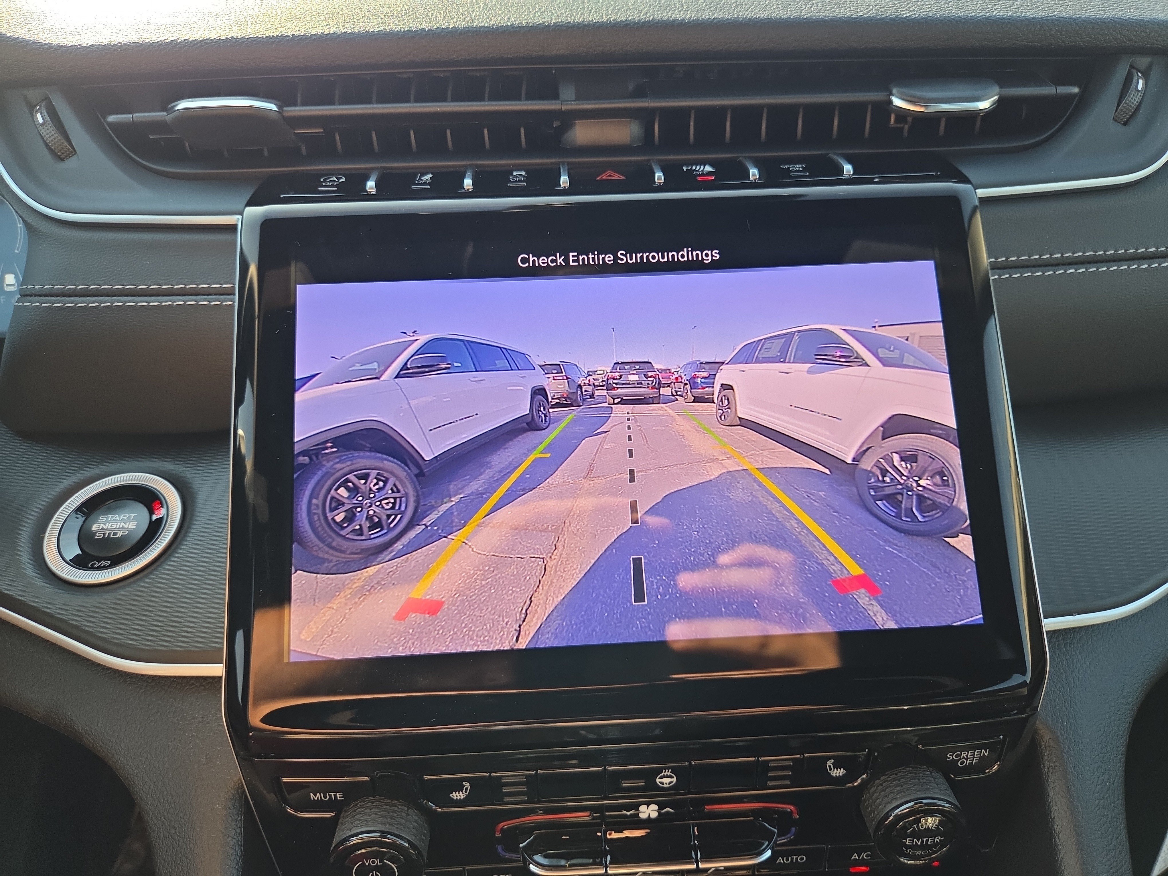 New 2027 Jeep Grand Cherokee Laredo X AWD/4WD image 11