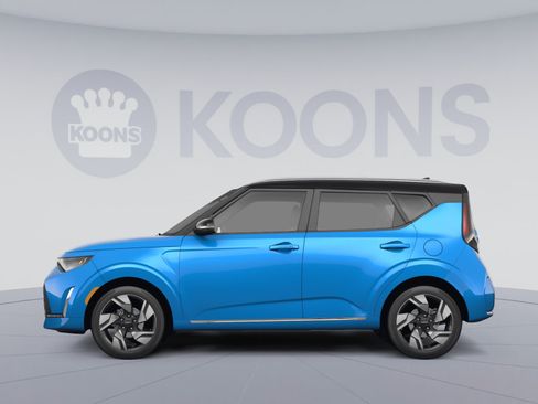 Used 2023 Kia Soul GT-Line FWD image 2