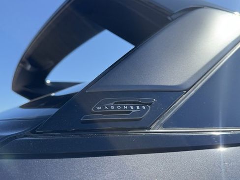 Used 2024 Jeep Wagoneer Launch Edition image 7