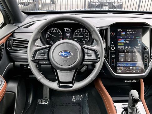 Used 2025 Subaru Forester Touring w/ Popular Package - Touring image 6