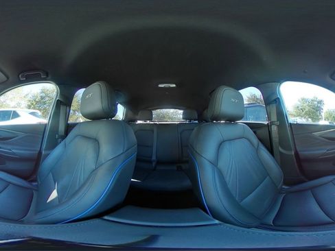 Used 2025 Buick Envista Sport Touring image 36