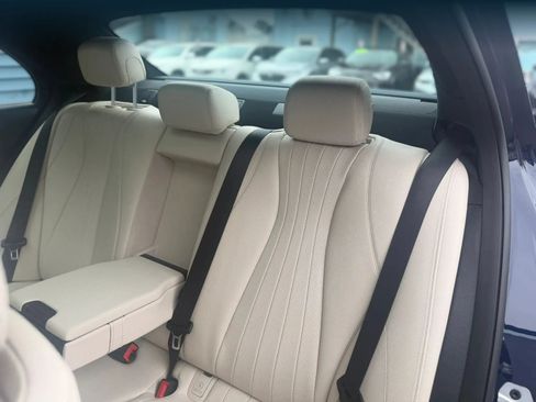 Used 2019 Mercedes-Benz E 300 4MATIC image 30