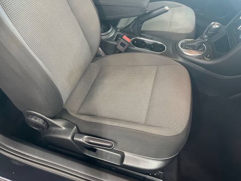 Used 2019 Volkswagen Beetle 2.0T S FWD image 41