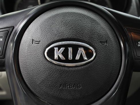 Used 2013 Kia Forte EX FWD image 12