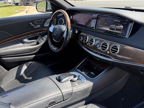 Used 2015 Mercedes-Benz S 550 4MATIC Sedan image 25
