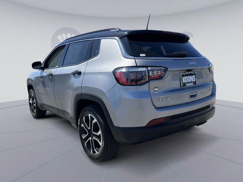 Used 2022 Jeep Compass Limited AWD/4WD image 14