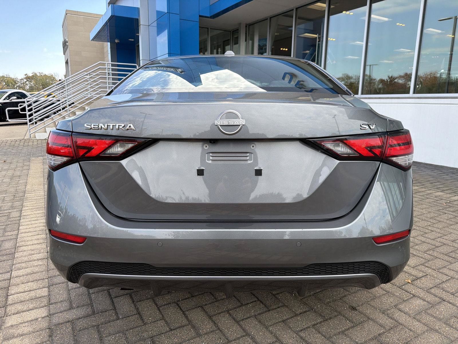 Used 2024 Nissan Sentra SV FWD image 4