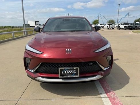 Used 2025 Buick Envista Sport Touring image 8