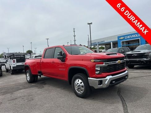 New 2026 Chevrolet Silverado 3500 LT w/ Convenience Package AWD/4WD image 1